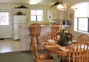 Beautiful 3 bedroom unit at resort, sleeps 8