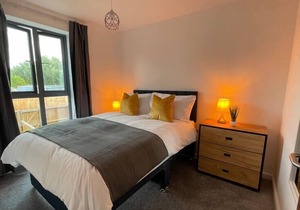 Beautiful 5 Bed House in Manchester by PureStay