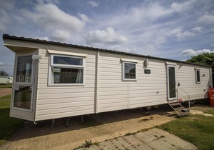 Beautiful 6 berth caravan for hire at Skipsea Sands Holiday Park ref 41013NF