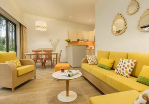 Beautiful apartment in villa for 4 people with WIFI, pool, TV and terrace