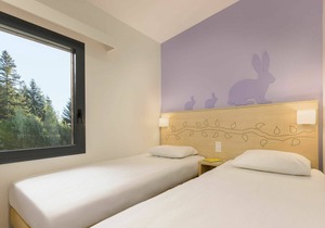 Beautiful apartment in villa for 4 people with WIFI, pool, TV and terrace