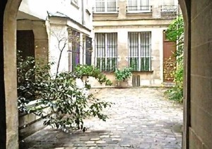 Beautiful Apartment on the Ile Saint-Louis