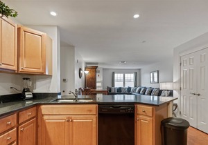 Beautiful Condo Just steps to Ocean at the Grand Victorian