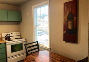 Beautiful Finch Arboretum 2 Bedroom House