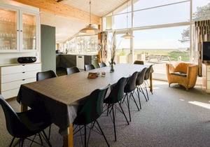 Beautiful home in Ebeltoft with sauna