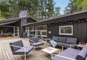 Beautiful home in Ebeltoft with sauna