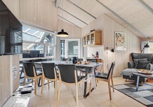 Beautiful home in Gørlev with kitchen