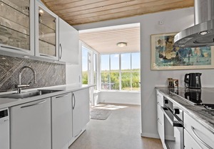 Beautiful home in Græsted with kitchen