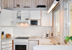 Beautiful home in Hvide Sande with WiFi