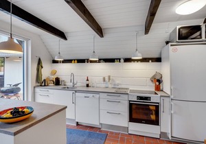 Beautiful home in Hadsund with kitchen