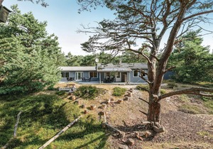Beautiful home in Nexø with WiFi