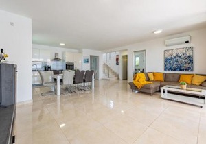 Beautiful Home In Novalja