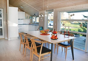 Beautiful home in Oksbøl with sauna