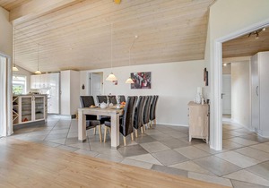 Beautiful home in Vinderup with sauna
