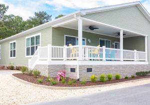 Beautiful home steps from waterfront, private beach, pools, pet friendly!