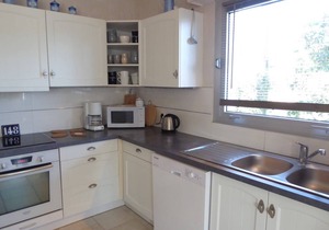Beautiful house near town for six people