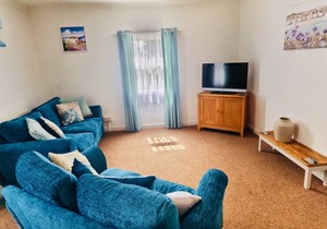 Beautiful two bedroom apartment in Mullion