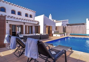 Beautiful Villa with Entertaining Areas and Private Pool, Heated if Required, on the Beautiful El Valle Golf Resort BLE7