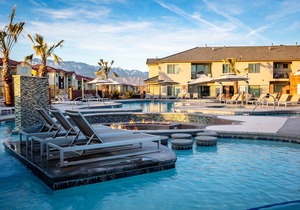Beautiful Zion Village 3 bedroom 3 bath home - KING BEDS!