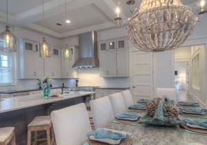Beautifully Appointed Home In Watercolor with 6 Beach Cruiser Bikes included