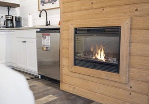 Beautifully Designed Suite with Kitchenette beside Golf Course