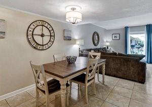 Beautifully Furnished w/ all the comforts of home! Just minutes to the beach