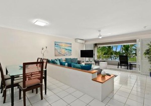 Belle Escapes Oceanview Suite 25 Alamanda Palm Cove