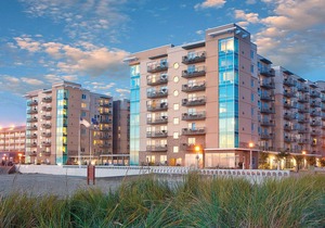 Best location in Seaside!