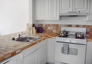 Best Place for Relaxing! Private Beach Access, Fantastic 1 Bedroom Suite, Pool