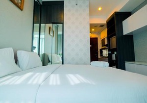 Best Price Studio Apartment at Capitol Park Residence By Travelio