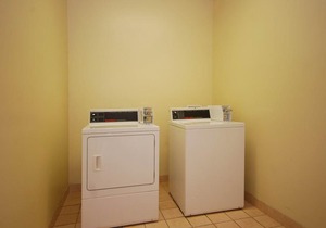 Best Western Commerce Inn