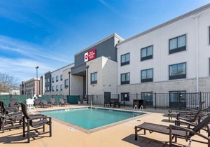 Best Western Plus Austin Airport Inn & Suites