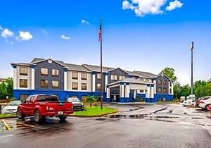Best Western Plus McDonough Inn & Suites