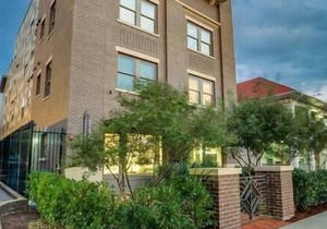 Bishop Arts Hotel Suite 2