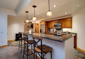 BL6102 | Unforgettable Mtn Getaway | 4 Pools | Walk to Mountain | Winter Shuttle