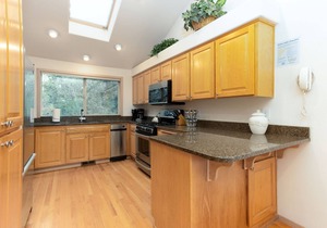 BLUE05 - Spacious Home, Close to the Deschutes River, Hot Tub, 2 Ensuites
