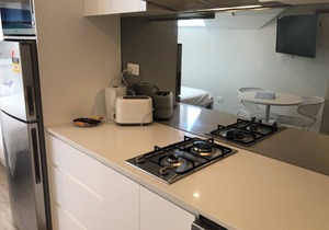 BONDI BEACH STUDIOS VI