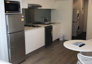 BONDI BEACH STUDIOS VI