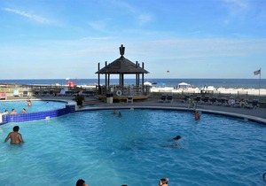 BOOK NOW! BEACH FRONT-WRAP AROUND BALCONY-SUMMER HOUSE-ORANGE BEACH