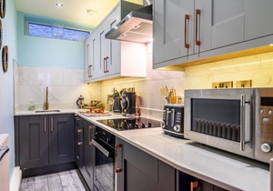 Bootham in Style - a couples retreat that sleeps 3 guests in 1 bedroom