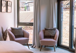 Bootham Row Escape - a couples retreat that sleeps 2 guests in 1 studio