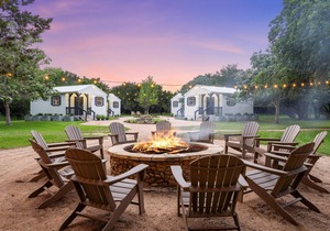 Boutique-Style Private Poolside Retreat #5 Surrounded by Nature & Outdoor Play