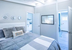 Boutique Suite #6