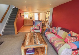 BOXWOOD COTTAGE, pet friendly, with open fire in Troutbeck