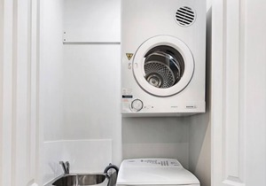 BRAND NEW! 2 Bed Deluxe Apartment in Caulfield North