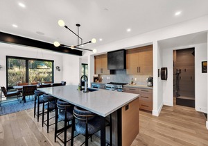 Brand New Luxury Ski-In Townhome w Private Hot Tub