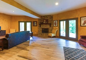 Branson Shores Resort - Gorgeous Lakefront Lodge! 2 Swimming Pools!