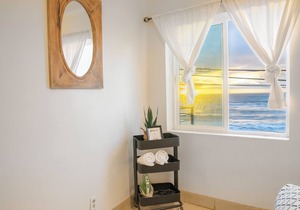 Breathtaking BEACHFRONT 1 Bedroom Apt