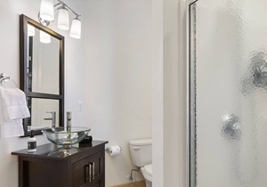 Brexton Hotel - Charming Studio in Mt. Vernon
