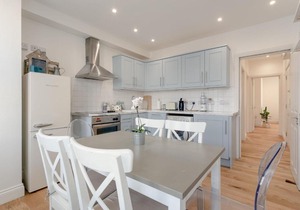 Bright 1 Bedroom Apartment in Wimbledon Park